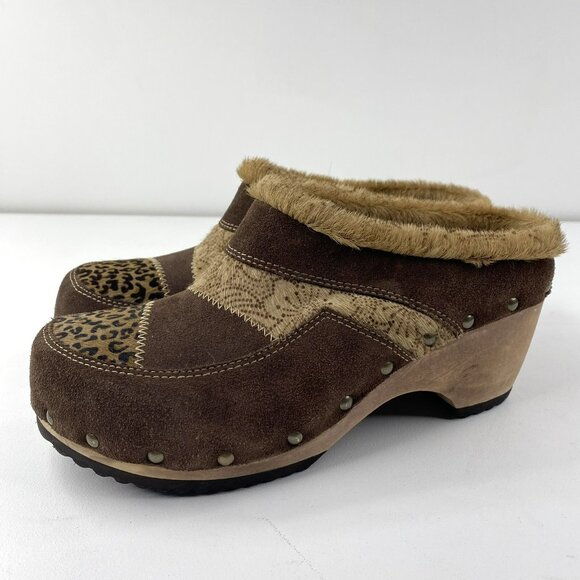 Y2K Clogs Shoes Womens Size 8.5 Wooden Heel Studded Animal Print Boho Hippie - Picture 4 of 9